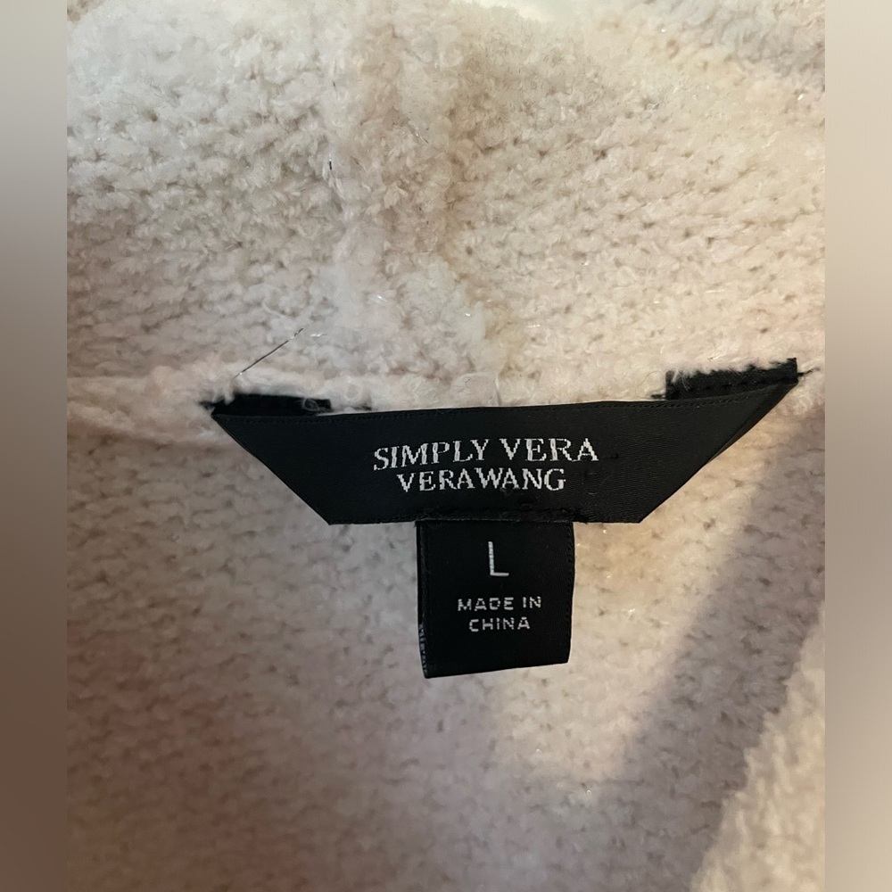๐2/$15 Simply Vera Wang Sweater Large - Picture 5 of 8